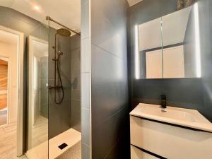 Villas Maison 4 pieces avec jardin clos, terrasse et WIFI - Proche plage et commerces - Animaux admis - FR-1-478-250 : photos des chambres