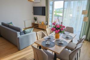 M&D apartamenty w Karkonoszach! 2 sypialnie, salon z aneksem, balkon z widokiem na góry