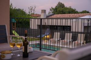 Poolside Holiday House