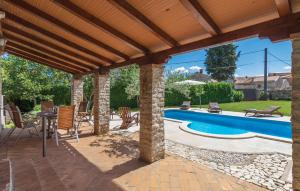 Holiday Home Cabrunici Vi