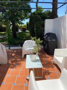 Villas Superbe villa de plain pied avec piscine et jardin : photos des chambres