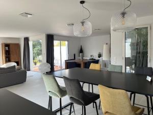 Villas Superbe villa de plain pied avec piscine et jardin : photos des chambres