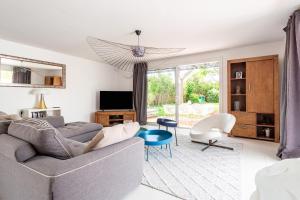 Villas Superbe villa de plain pied avec piscine et jardin : photos des chambres