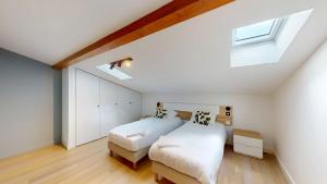 Hyper centre T3 duplex-terrace, Esquirol