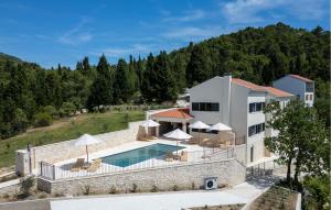 Nice Home In Slivno Ravno With Sauna 