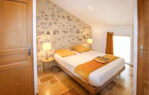 Maisons de vacances Stunning Home In Malataverne With Wifi : photos des chambres