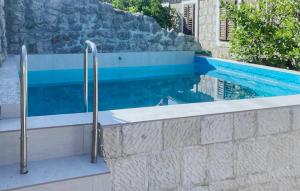 Nice Apartment In Gruda With Kitchen