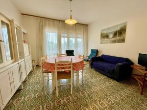 Amazing villa with private garden