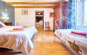 Maisons de vacances Stunning Home In Plazac With Wifi : photos des chambres