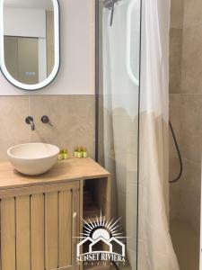 LE PORT VAUBAN for 4 by SUNSET RIVIERA HOLIDAYS
