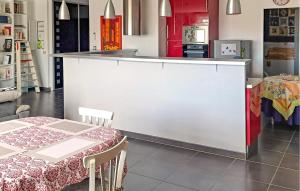 2 Bedroom Awesome Apartment In Sauvian