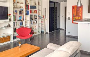 2 Bedroom Awesome Apartment In Sauvian