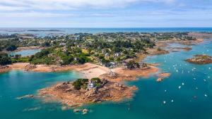 Campings Mobil home cosy dans camping 4 etoiles : photos des chambres