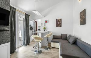 1 Bedroom Awesome Apartment In Vodice 