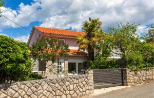 Stunning Home In Gabonjin With Wifi