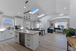 306 W Youngs Ave, Unit F