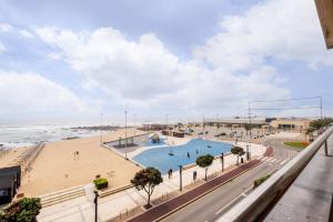 Beach Front Apartment Av dos Banhos