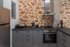 Unique & Stylish Living in Kipseli