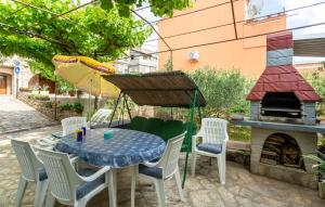 Beautiful Apartment In Punat With Wifi