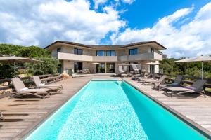Maisons de vacances La Villa Ghijuvani - Piscine Privee avec Vue Mer : photos des chambres