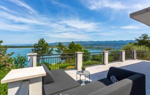 Beach Front Home In Klimno With Wifi