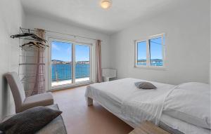 1 Bedroom Lovely Apartment In Brodarica 