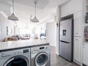 84 Sea Lodge Umhlanga Beachfront