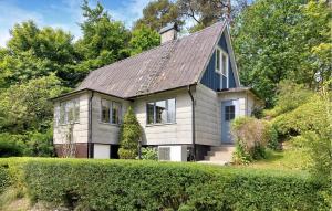 2 Bedroom Nice Home In Munka-Ljungby