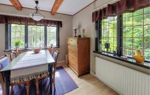 2 Bedroom Nice Home In Munka-Ljungby