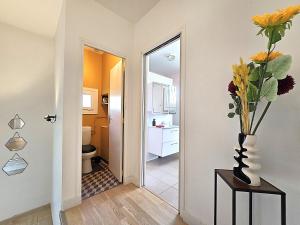 Villas Belle villa au bord du canal - Piscine, jardin et bois -14 personnes - 6 chambres - 5 minutes de la gare - Terrasses et pergola - Parking gratuit : photos des chambres