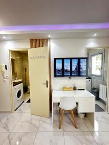 Appartements New Cozy Apartment in Paris center metro 7 & 14 : photos des chambres