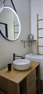 Appartements Evasion ensoleillee a St Jean de Luz Studio coquet avec balcon : photos des chambres