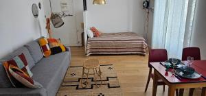 Appartements Evasion ensoleillee a St Jean de Luz Studio coquet avec balcon : photos des chambres