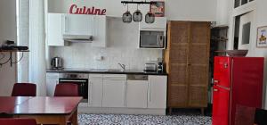 Appartements Evasion ensoleillee a St Jean de Luz Studio coquet avec balcon : photos des chambres