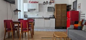 Appartements Evasion ensoleillee a St Jean de Luz Studio coquet avec balcon : photos des chambres