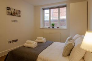 modern 2 bedroom Apartment, Central London