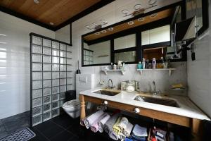 Villas 15 Le Moulin Rouge : photos des chambres