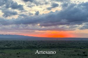 Deluxe Private Studio Pad JKIA SGR