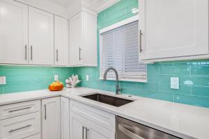 Crescent Royale Condominiums 105