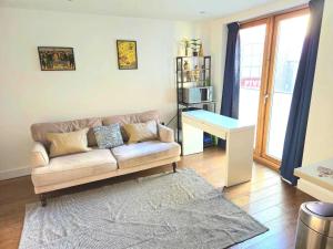 A Peaceful & Stylish Retreat in Vibrant London