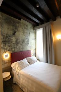 Small Double Room room in Ai Due Fanali