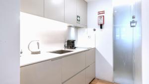 Wood and Marble 1BDR Apartment by LovelyStay