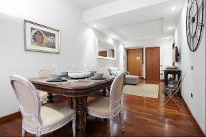 Holidays Banchi Nuovi