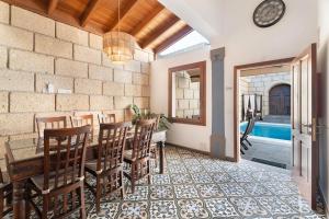 Casa América- Private Heated Pool- Sun & Solarium Experience