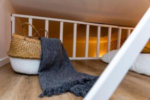 4-person apartment, city center