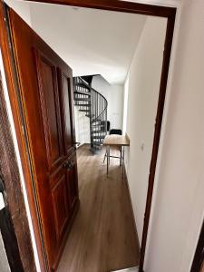 Appartements Place SAINT PAUL triplex 19m2 : photos des chambres