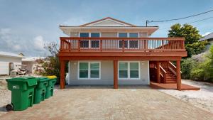 Canal Breeze Cottage