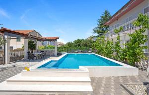 Beautiful Apartment In Sibenik