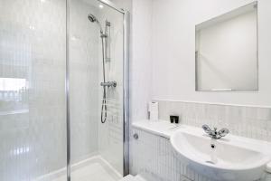 Argyle Street Apartments