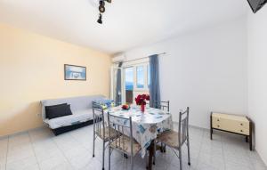 1 Bedroom Beautiful Apartment In Omis